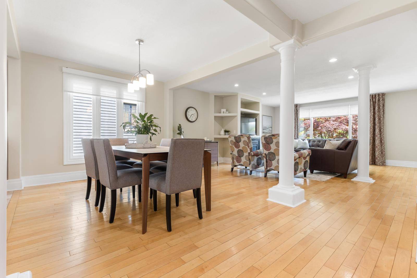 Oakville, ON L6L 2S1,1143 Shaw ST
