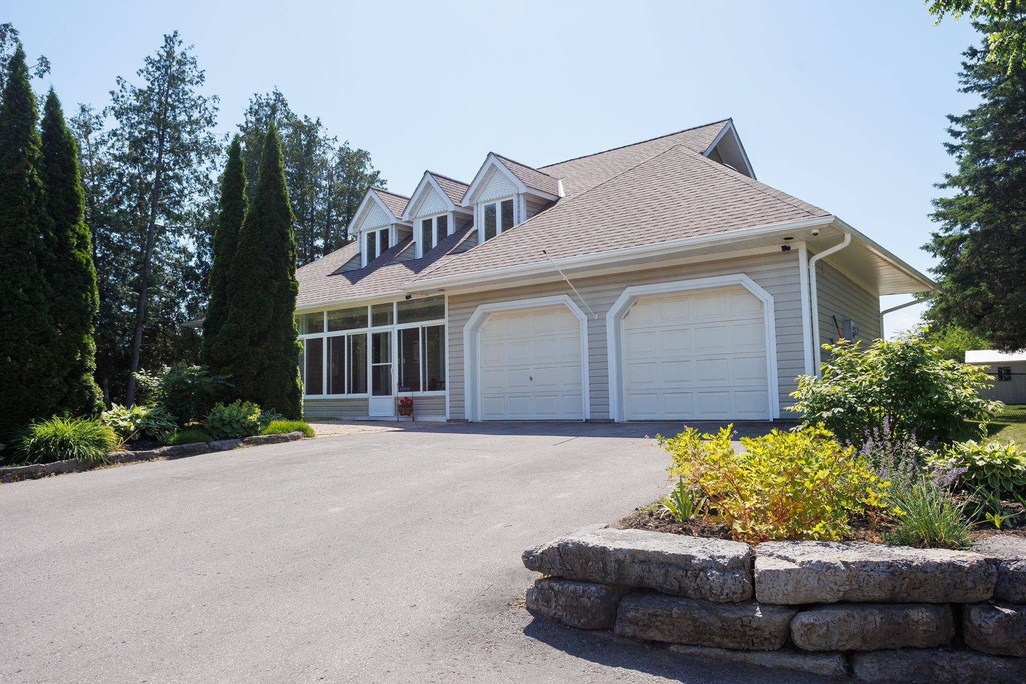 Kawartha Lakes, ON K0M 1N0,51 Lagoon DR
