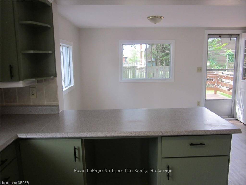North Bay, ON P1B 7B6,107 Britton AVE