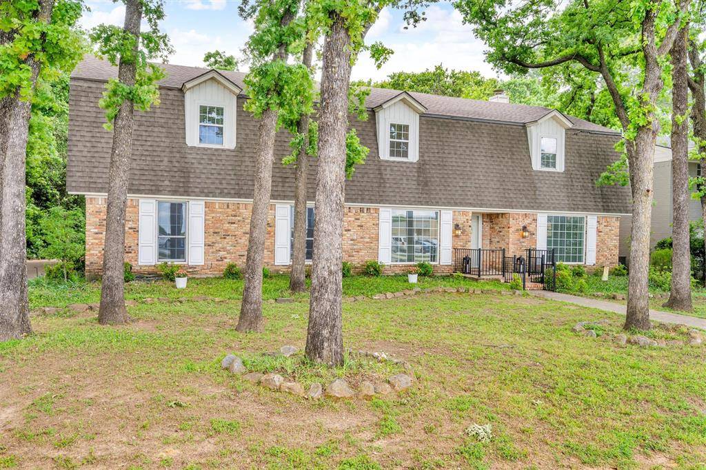 Arlington, TX 76013,2402 Winewood Lane