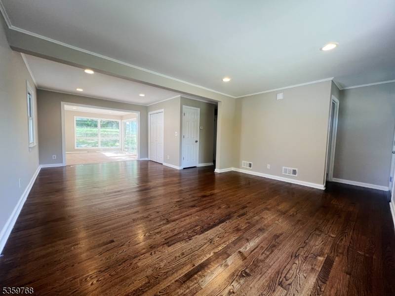 Newton Town, NJ 07860,45 Park Ave