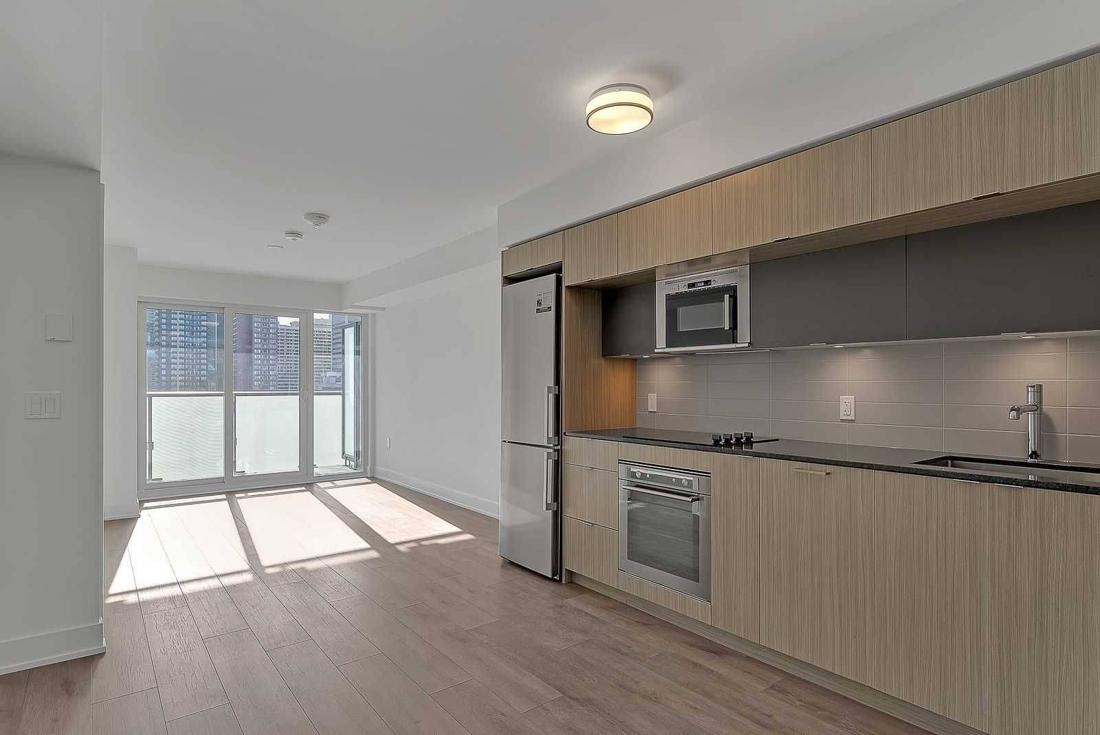 Toronto C08, ON M4W 0B2,575 Bloor ST E #909
