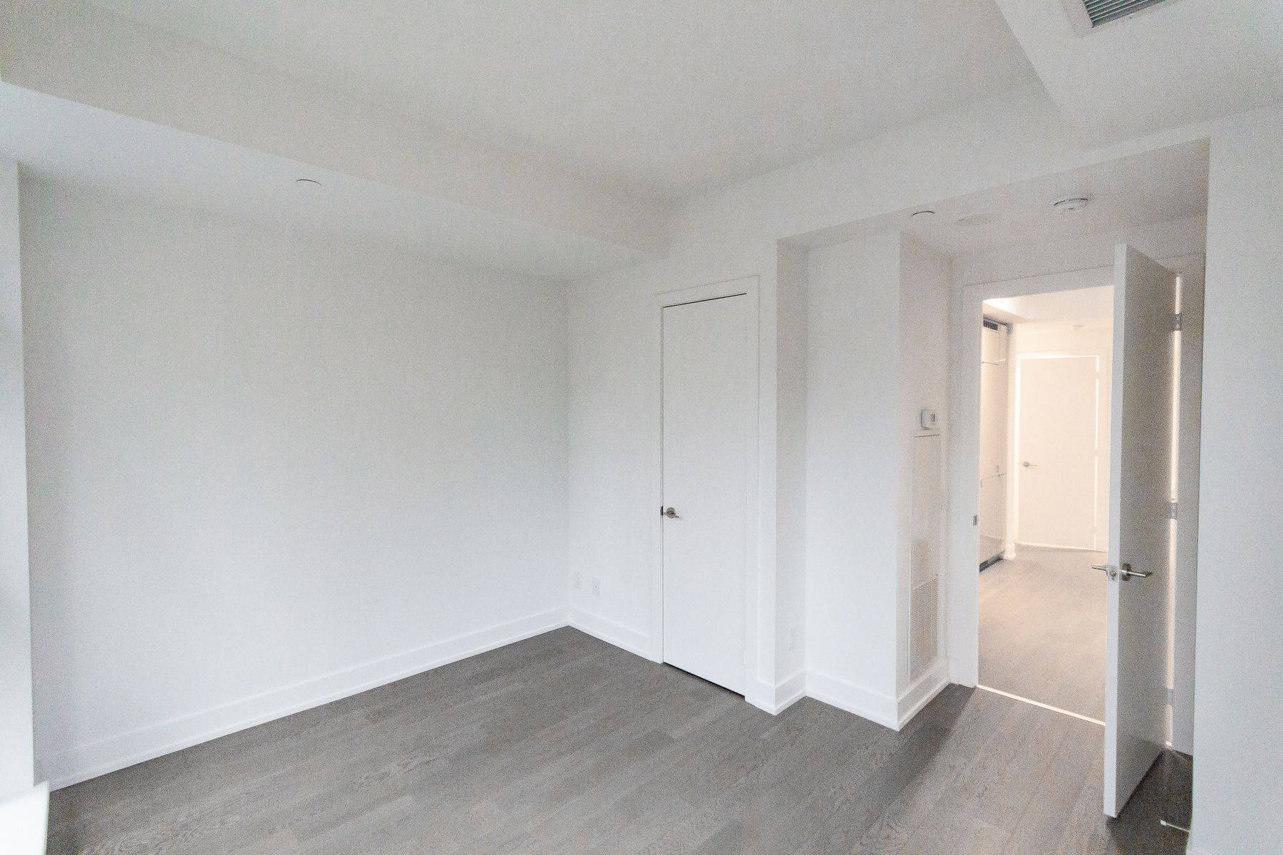 Toronto C01, ON M4Y 1A1,7 Grenville ST #501