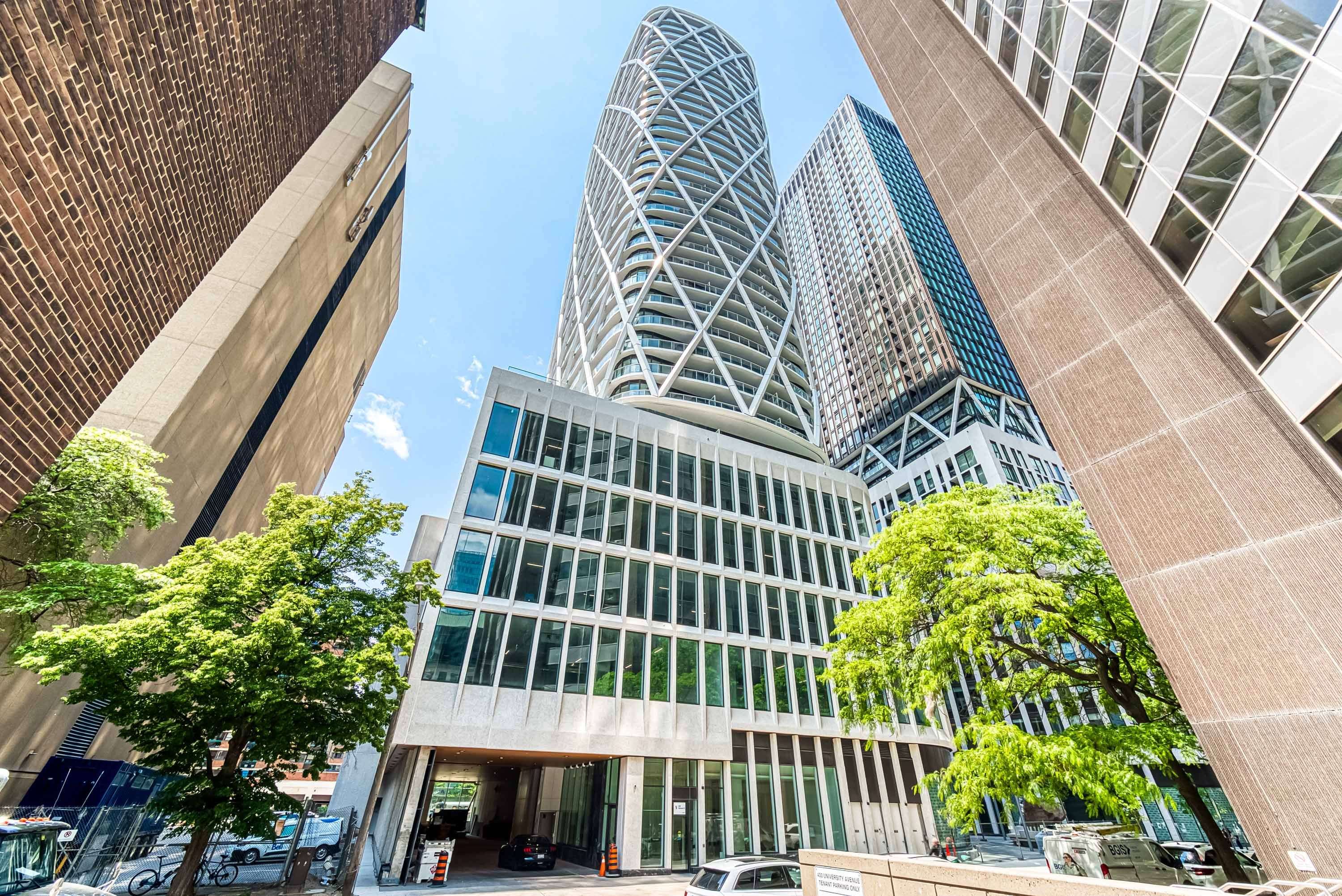 Toronto C01, ON M5T 0E2,230 Simcoe ST #3514