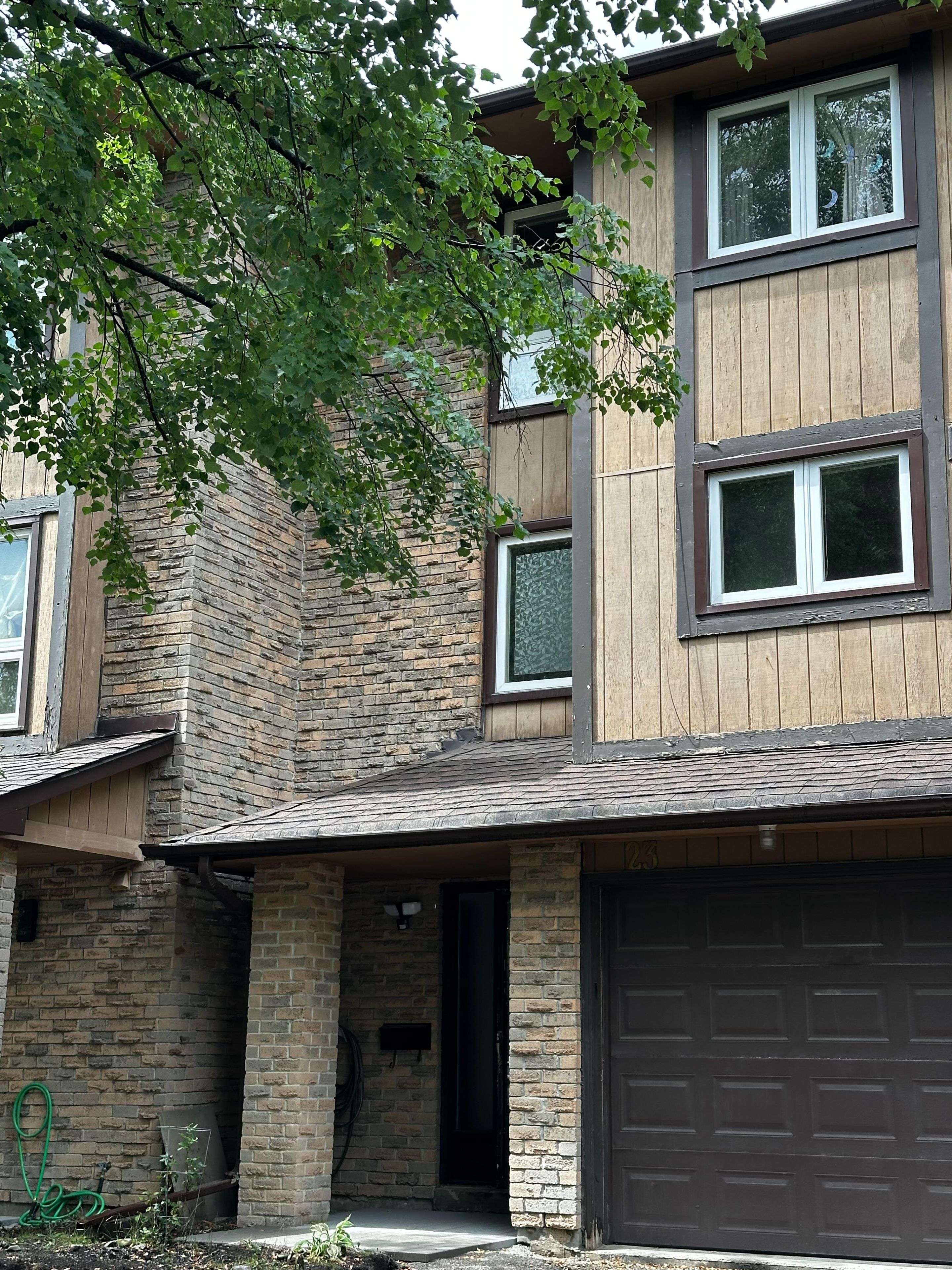 Toronto E05, ON M1T 3S7,2359 Birchmount RD #23