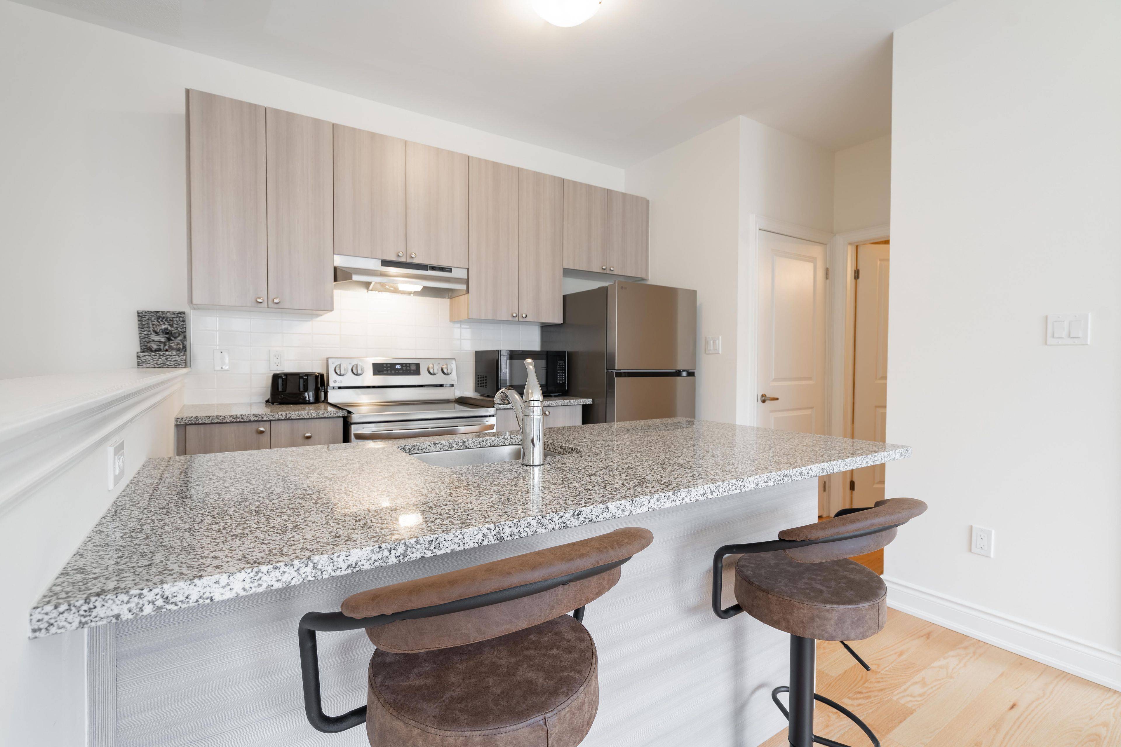 Oakville, ON L6H 0Z3,3416 Millicent AVE
