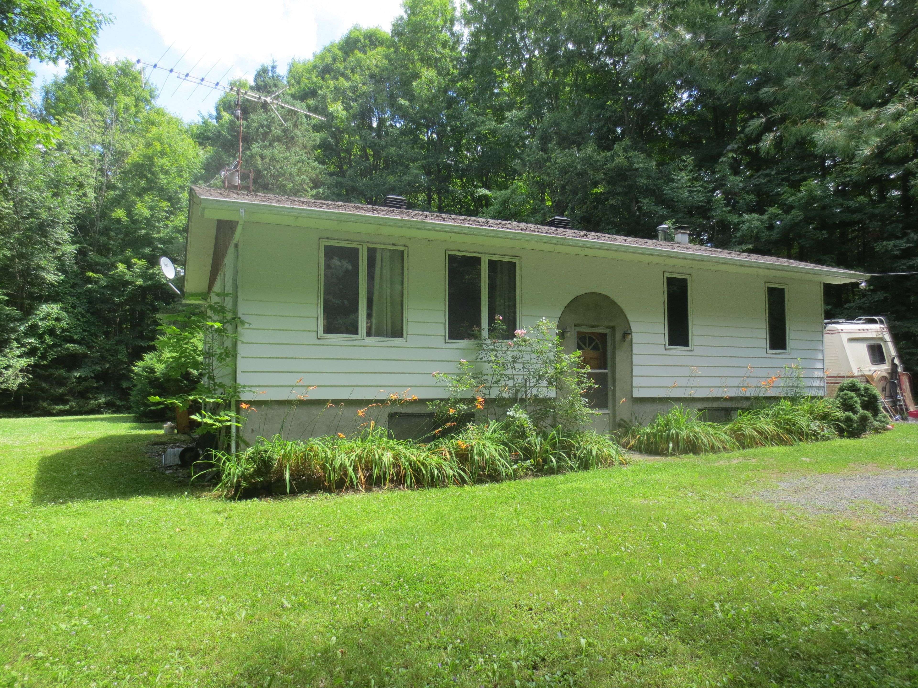 North Glengarry, ON K0B 1H0,21625 Concession Rd 10 RD