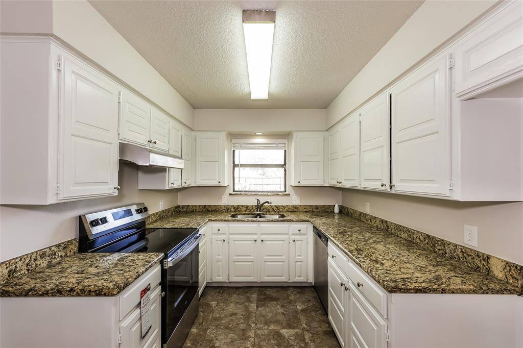 North Richland Hills, TX 76182,7712 Miracle Lane