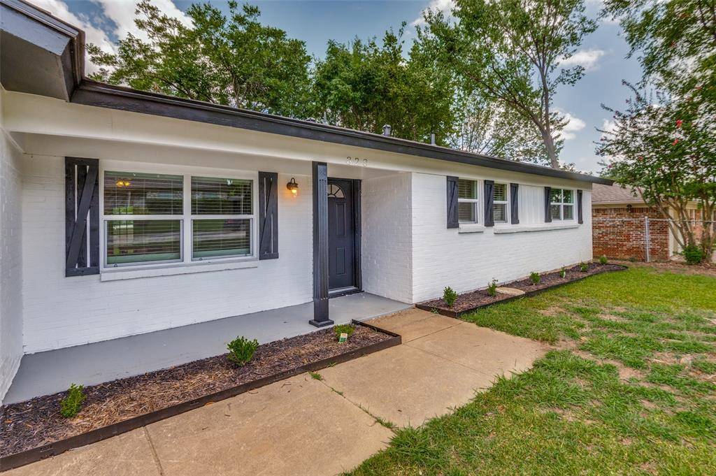 Bedford, TX 76022,828 Gregory Avenue