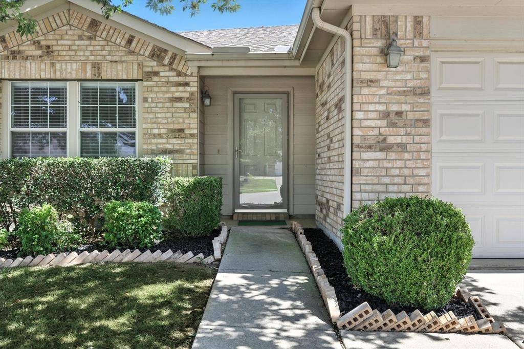 Cross Roads, TX 76227,8801 King Ranch Drive