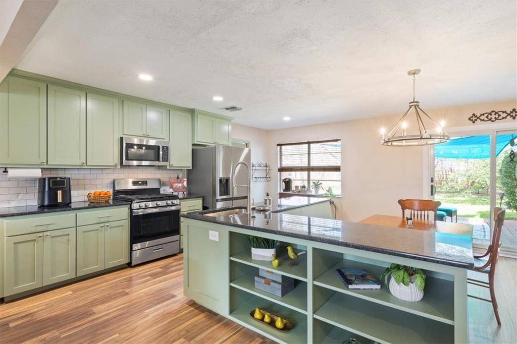 Woodway, TX 76712,725 Falcon Drive