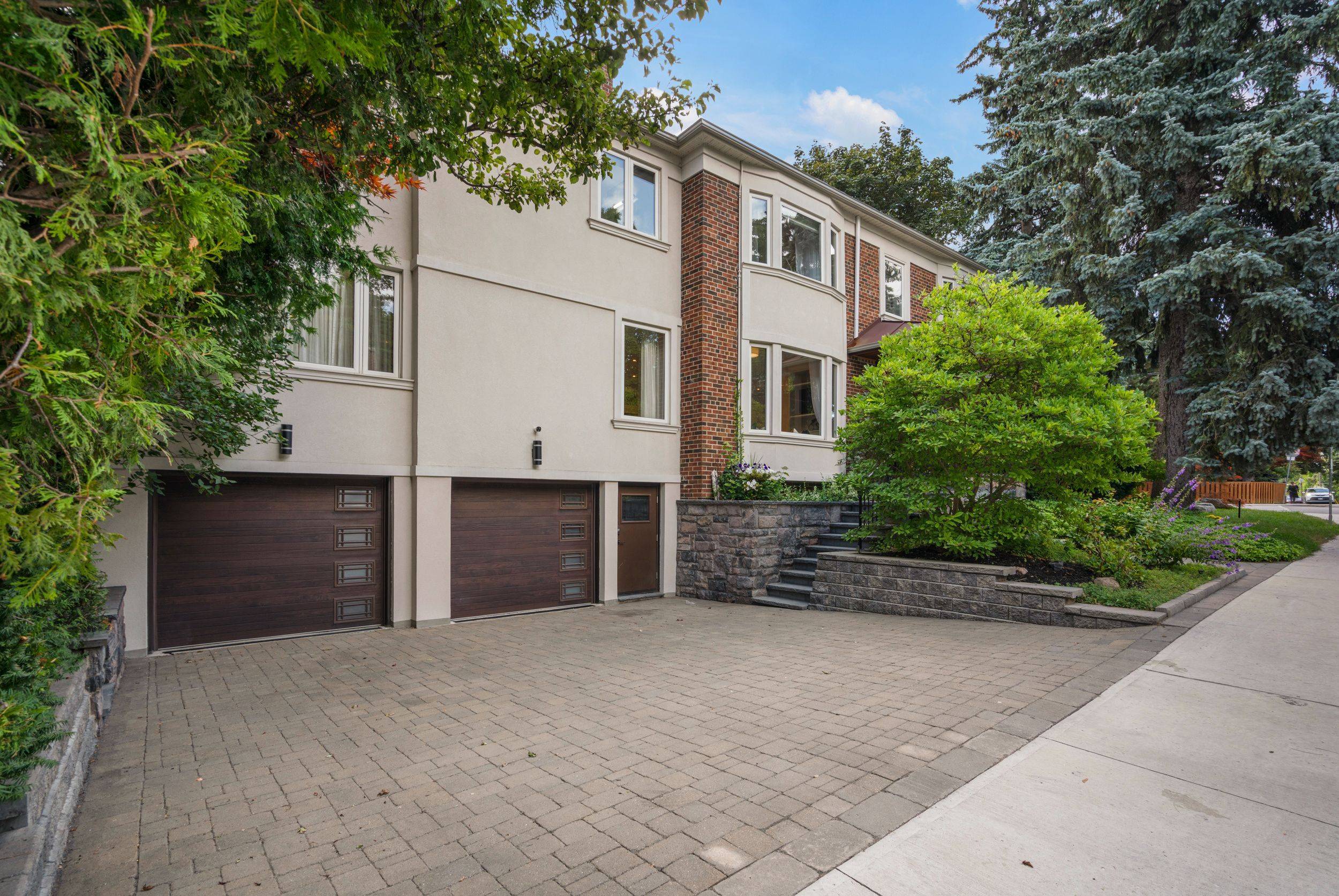 Toronto C03, ON M6C 1W1,134 Ava RD