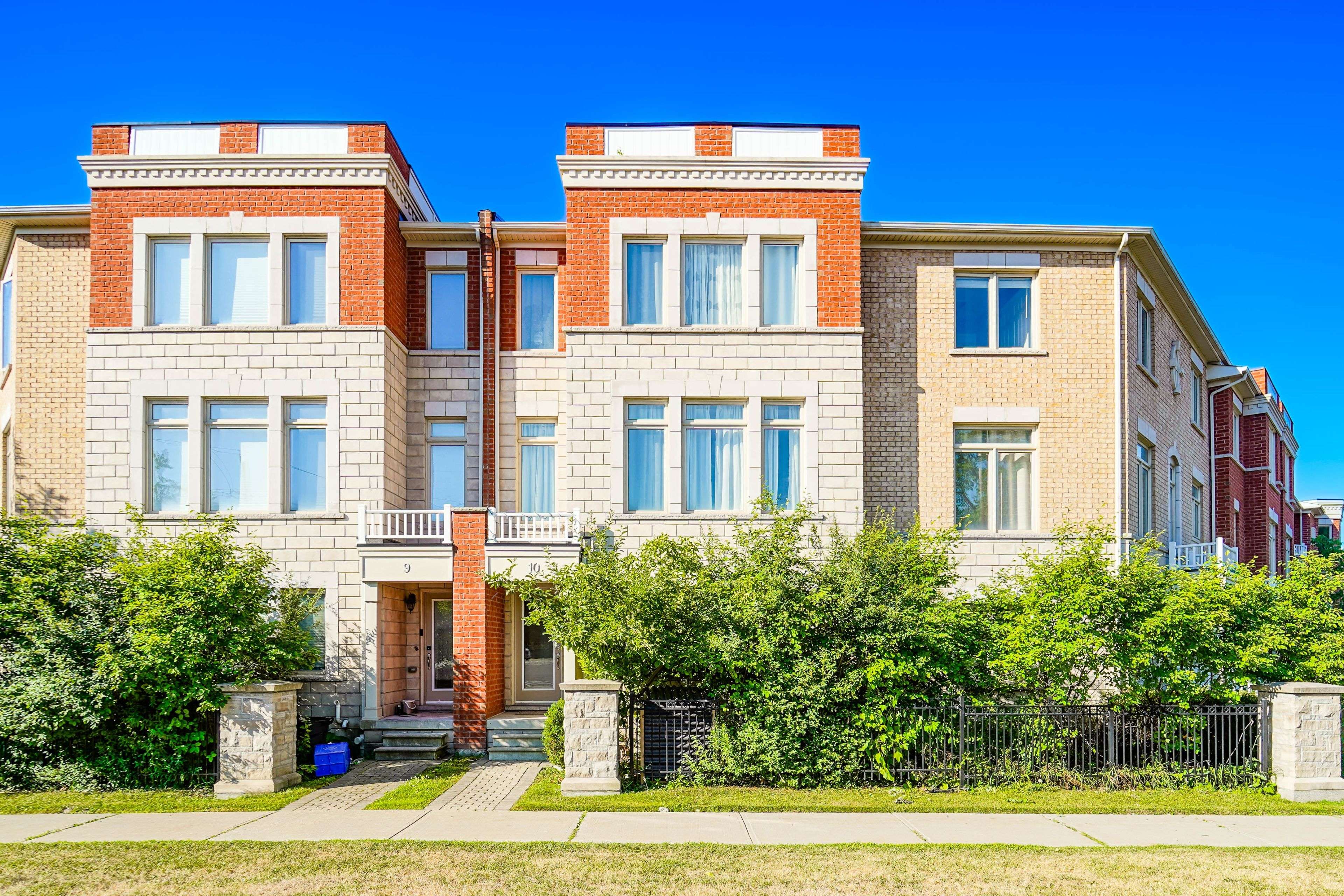 Pickering, ON L1V 0C9,1299 Glenanna RD #10