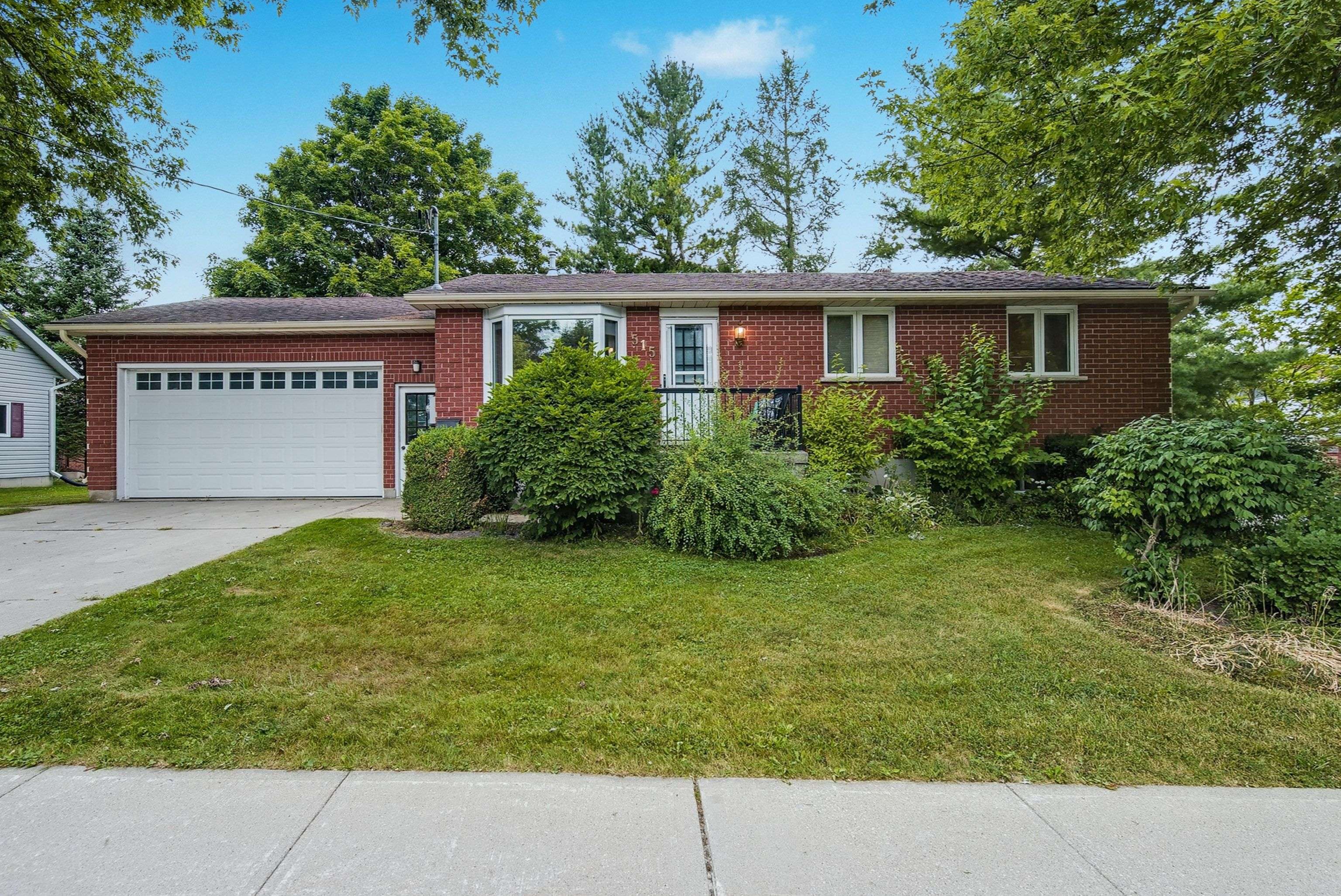 North Perth, ON N4W 3G3,515 Elm AVE N
