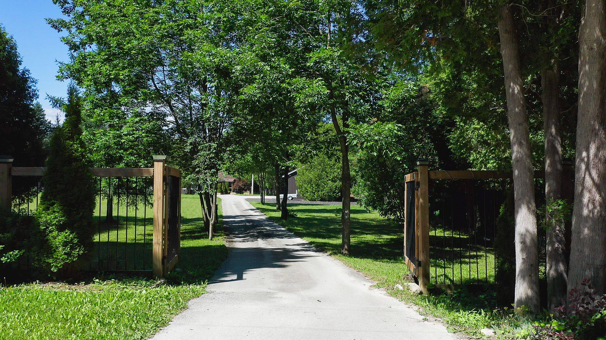 West Grey, ON N0C 1H0,495204 Traverston RD