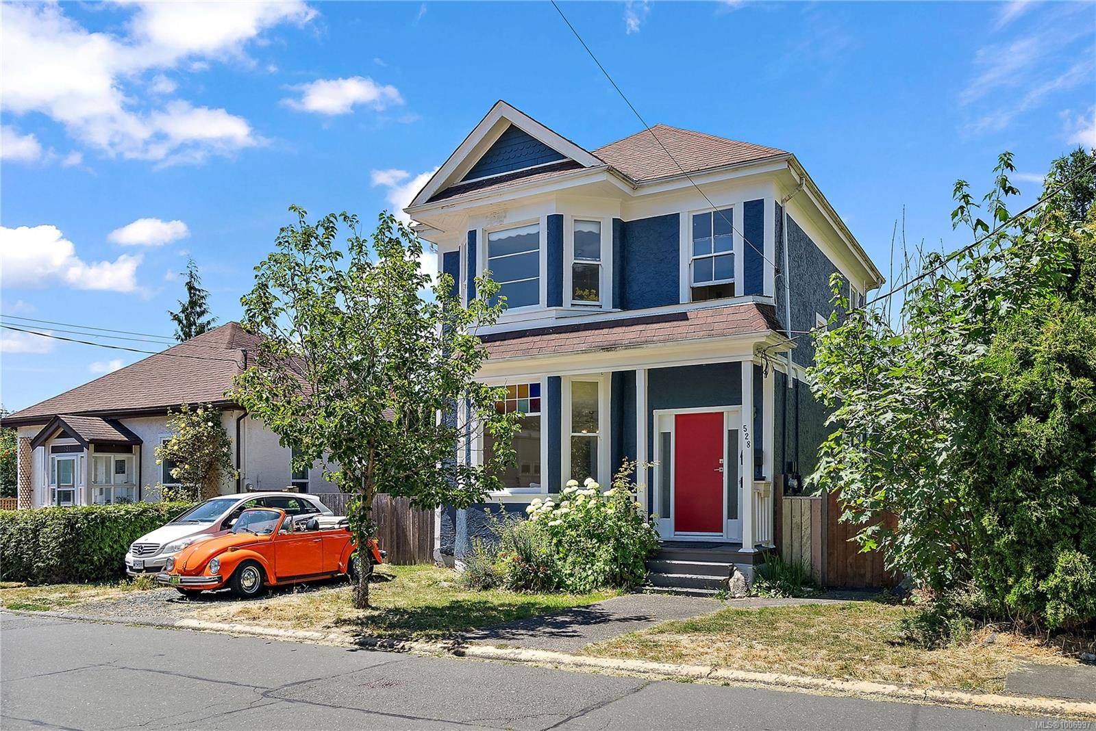 Esquimalt, BC V9A 6N4,528 Constance Ave