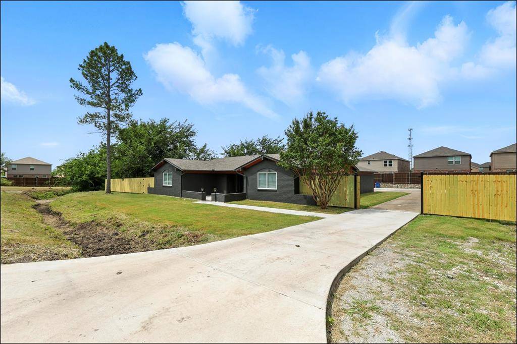 Van Alstyne, TX 75495,248 Wilkins Street