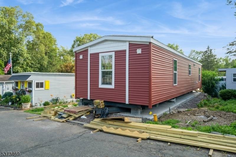 Chester Boro, NJ 07930,195 W Main St Unit 22 #22