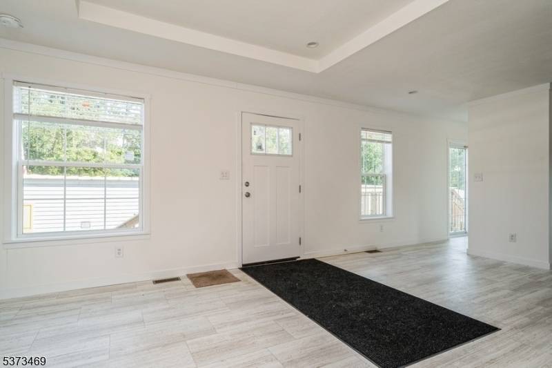 Chester Boro, NJ 07930,195 W Main St Unit 22 #22