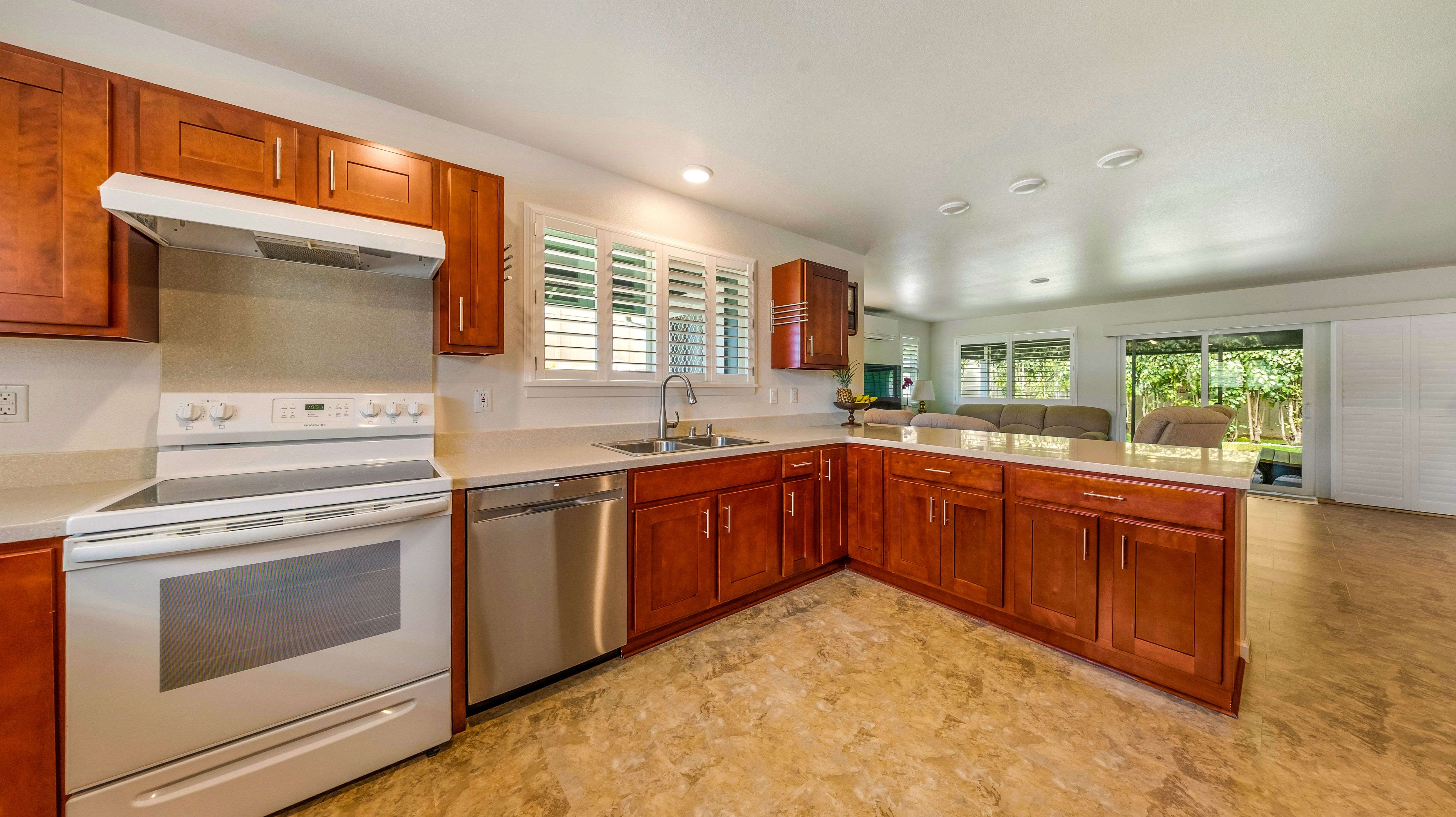 Lihue, HI 96766,4447 ILIOPUA PL #1