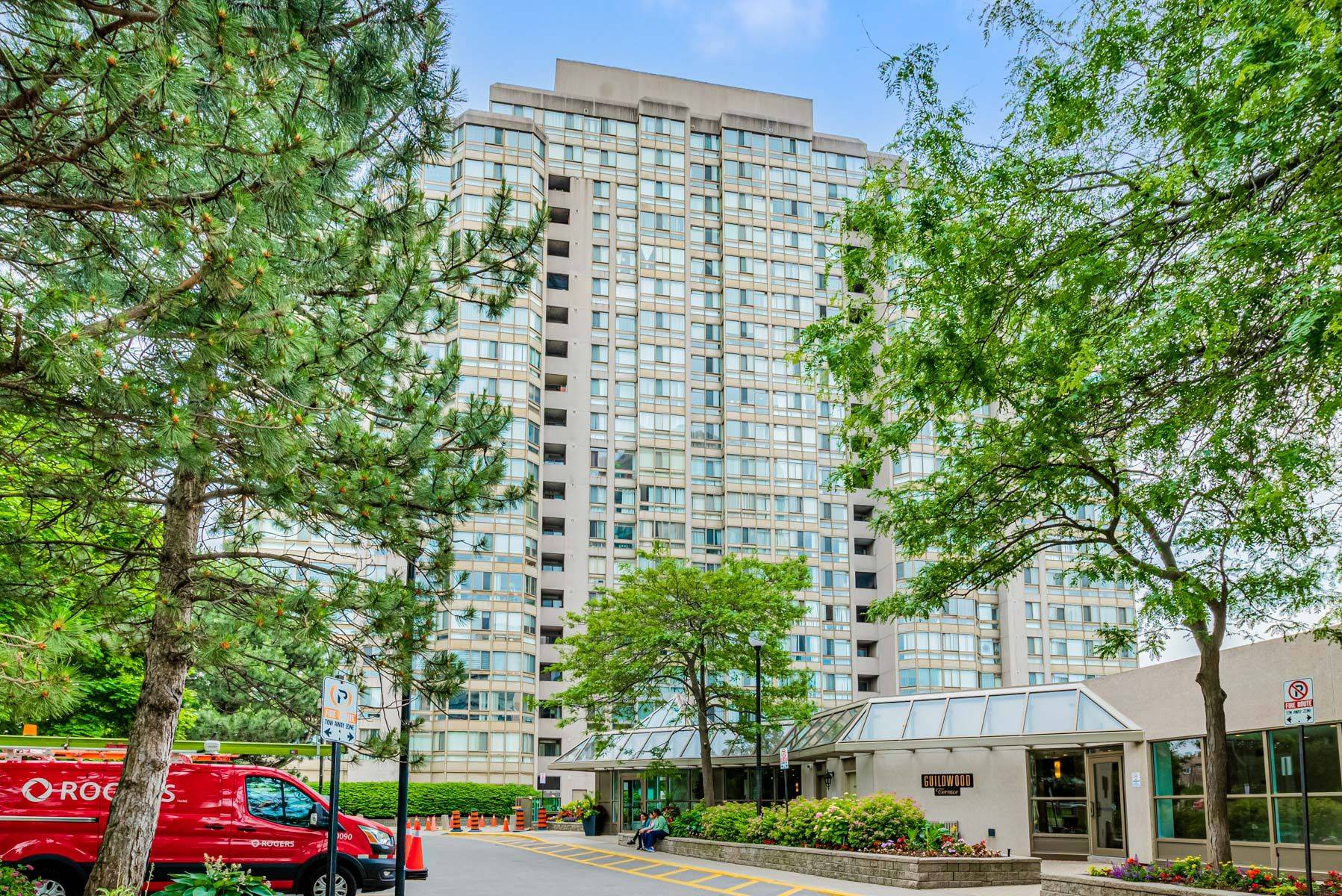 Toronto E08, ON M1J 3N6,3233 Eglinton AVE E #1107
