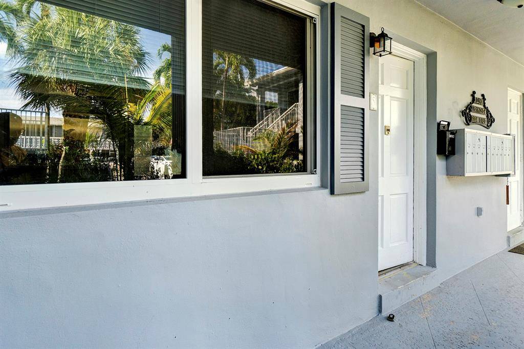 Lighthouse Point, FL 33064,2150 NE 42nd Ct #5