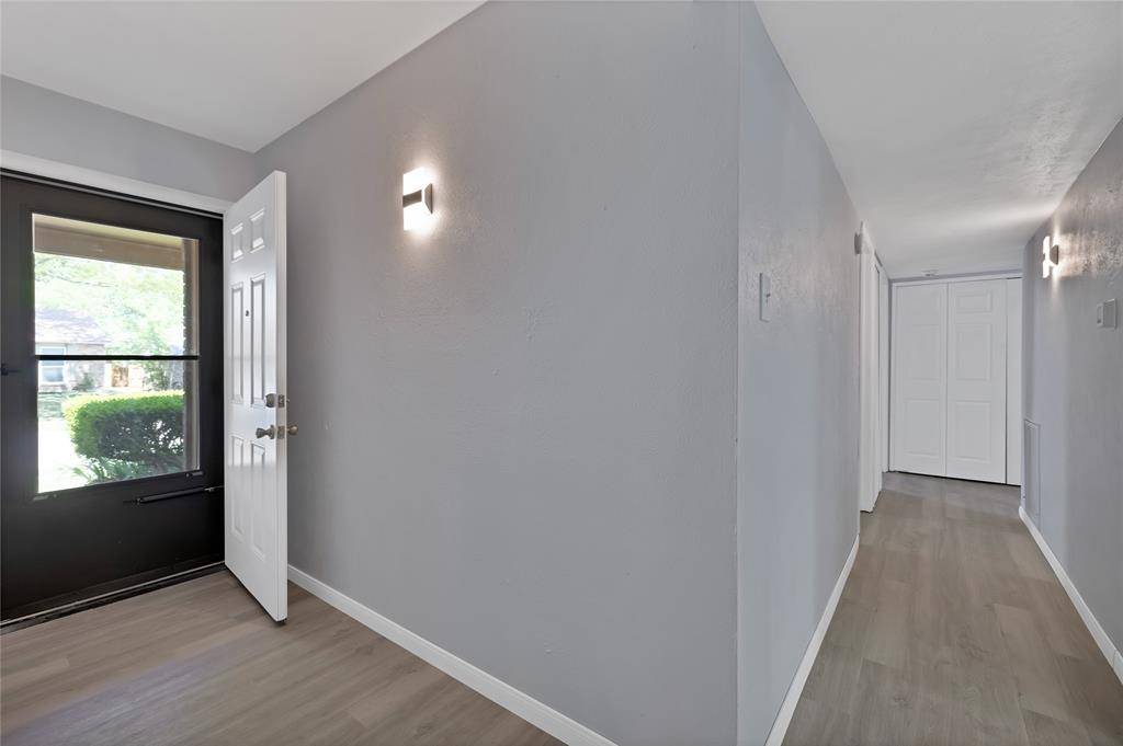 Dallas, TX 75249,7112 Winterberry Drive