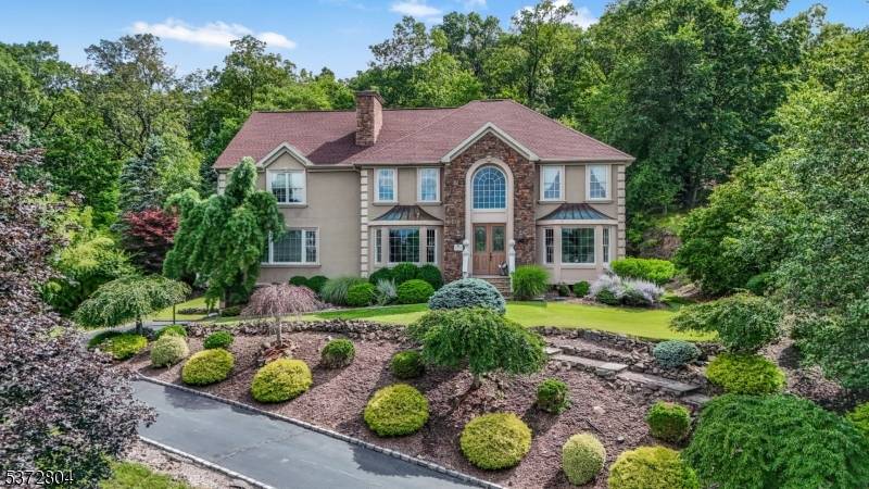 Wayne Twp., NJ 07470,16 Shadow Ridge