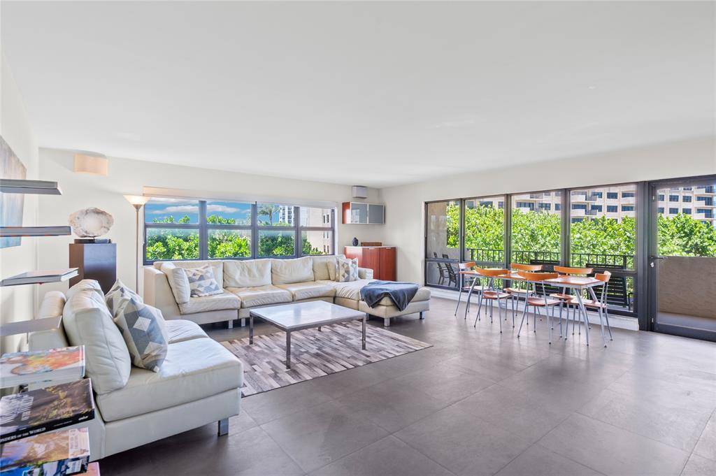 Lauderdale By The Sea, FL 33308,4900 N Ocean Blvd #416