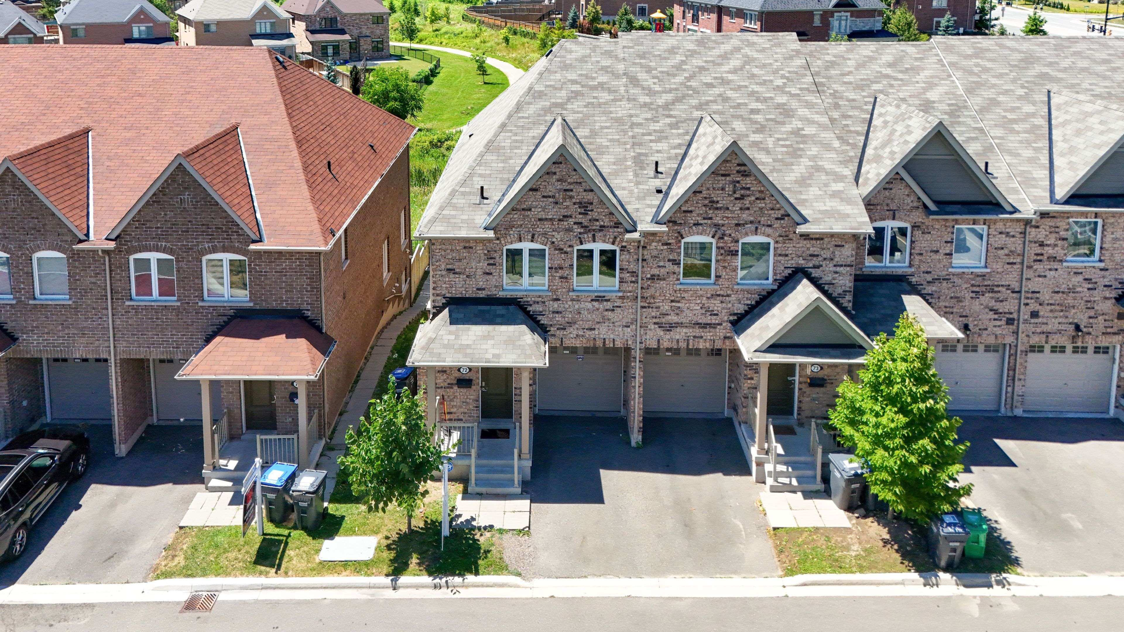 Brampton, ON L6Y 1N9,50 Edinburgh DR #72