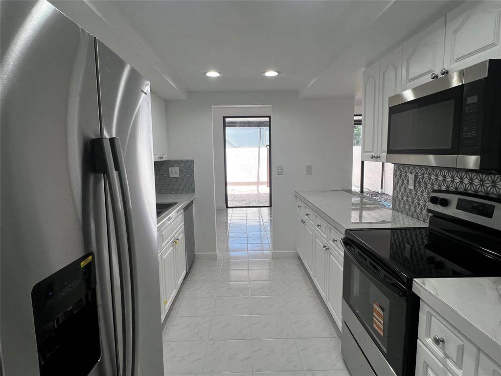 Miami, FL 33186,13341 SW 88th Ter #G