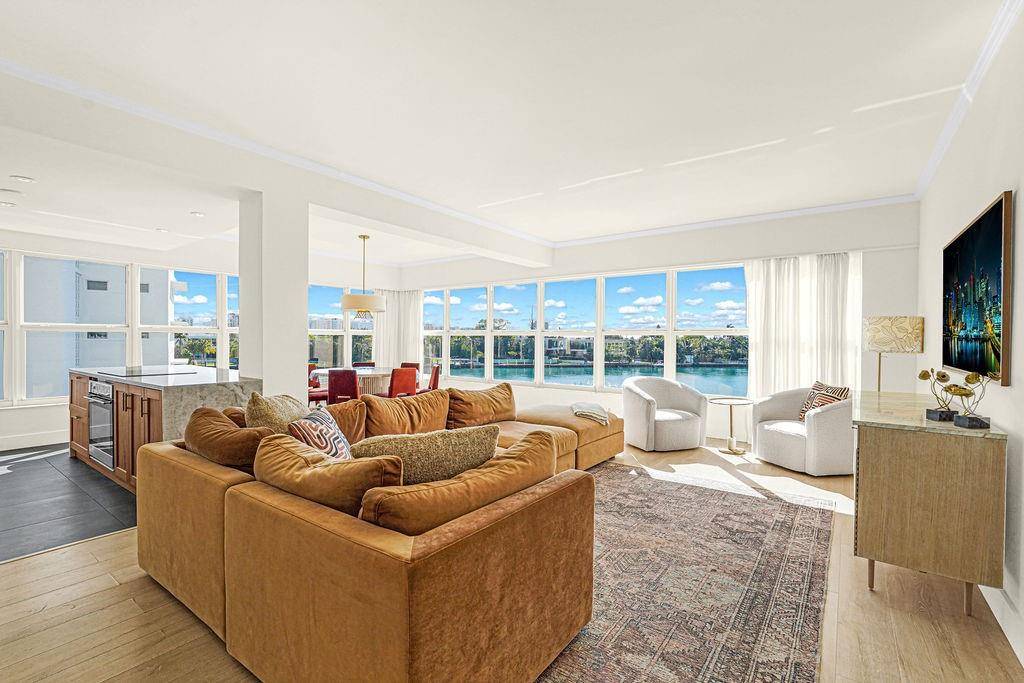 Miami Beach, FL 33154,9100 W Bay Harbor Dr #3AE
