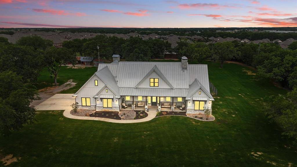 Justin, TX 76247,408 Creek Hill Way