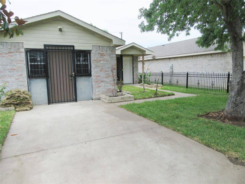 Dallas, TX 75227,10415 Blackjack Oaks Drive