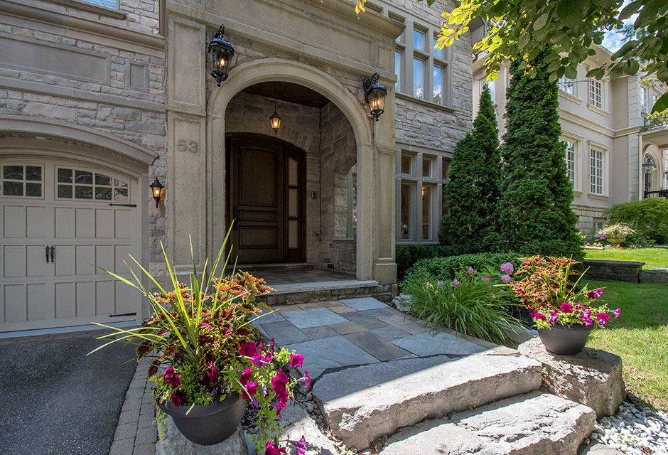 Toronto C12, ON M2L 1H7,53 York RD
