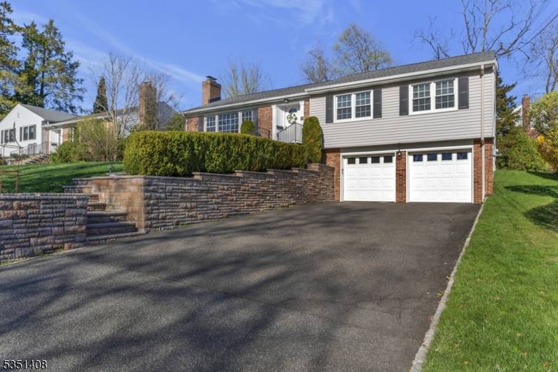 Summit City, NJ 07901,55 High St