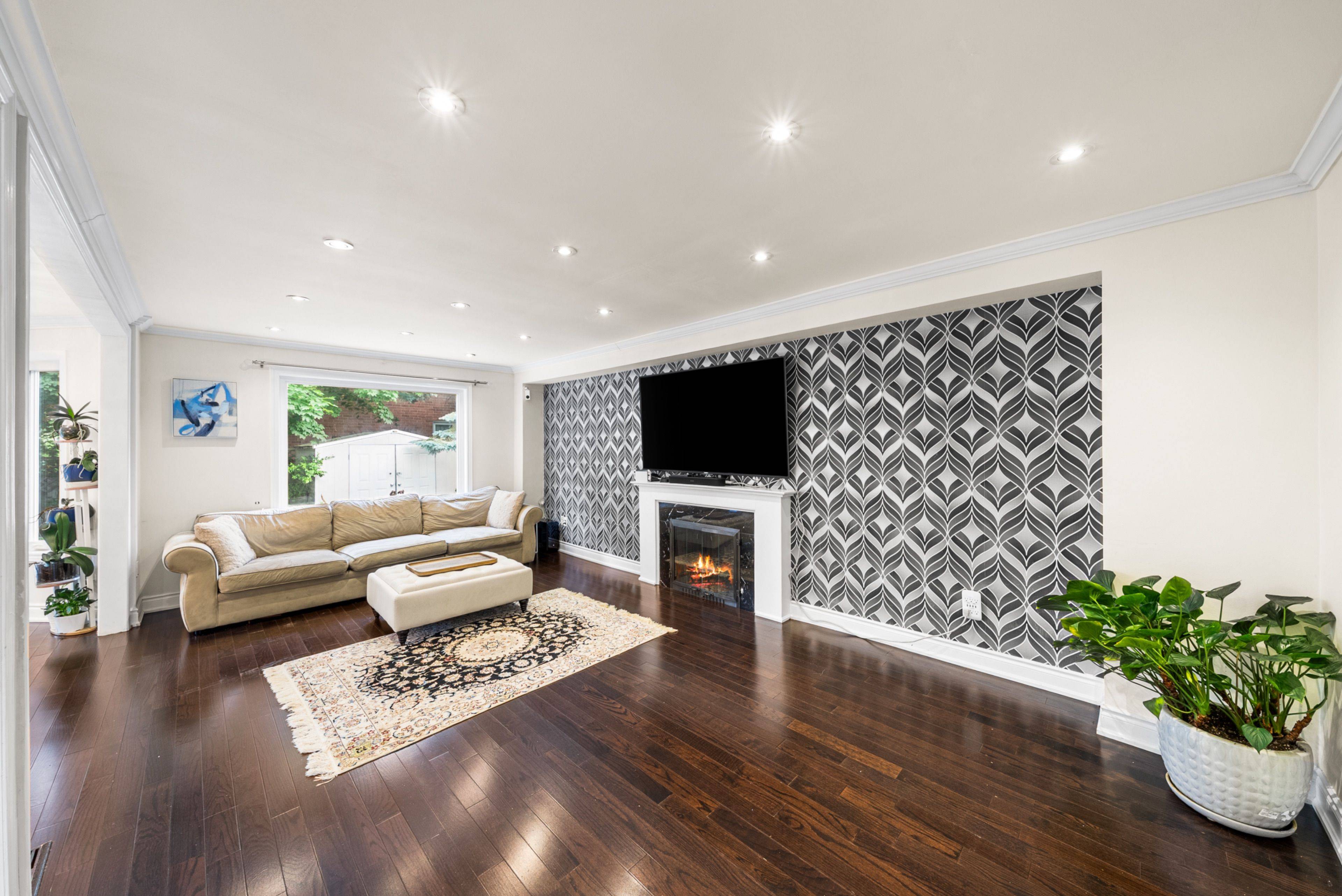 Richmond Hill, ON L4C 9K4,5 Stave CRES