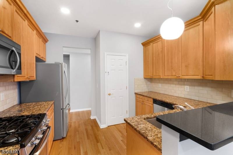 Lebanon Boro, NJ 08833,35 Conover Terrace