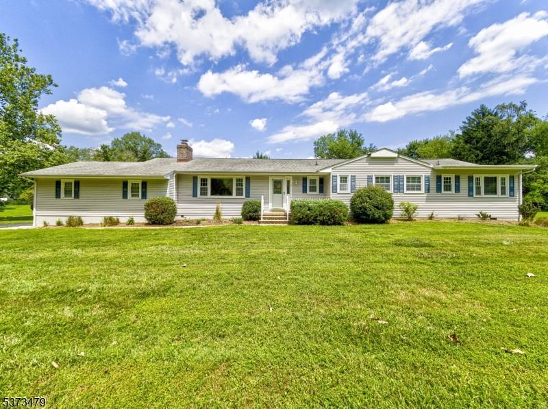 Raritan Twp., NJ 08822,1 Shady Ln