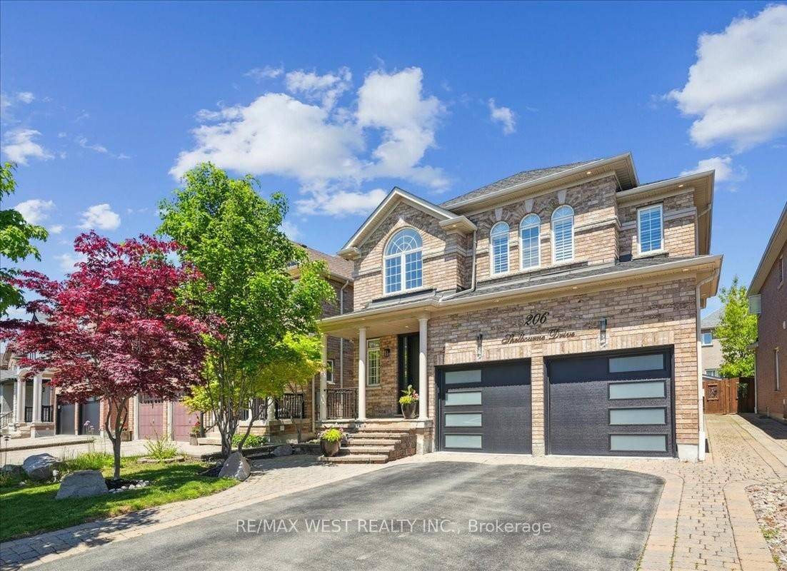 Vaughan, ON L4H 0J4,206 Shelbourne DR