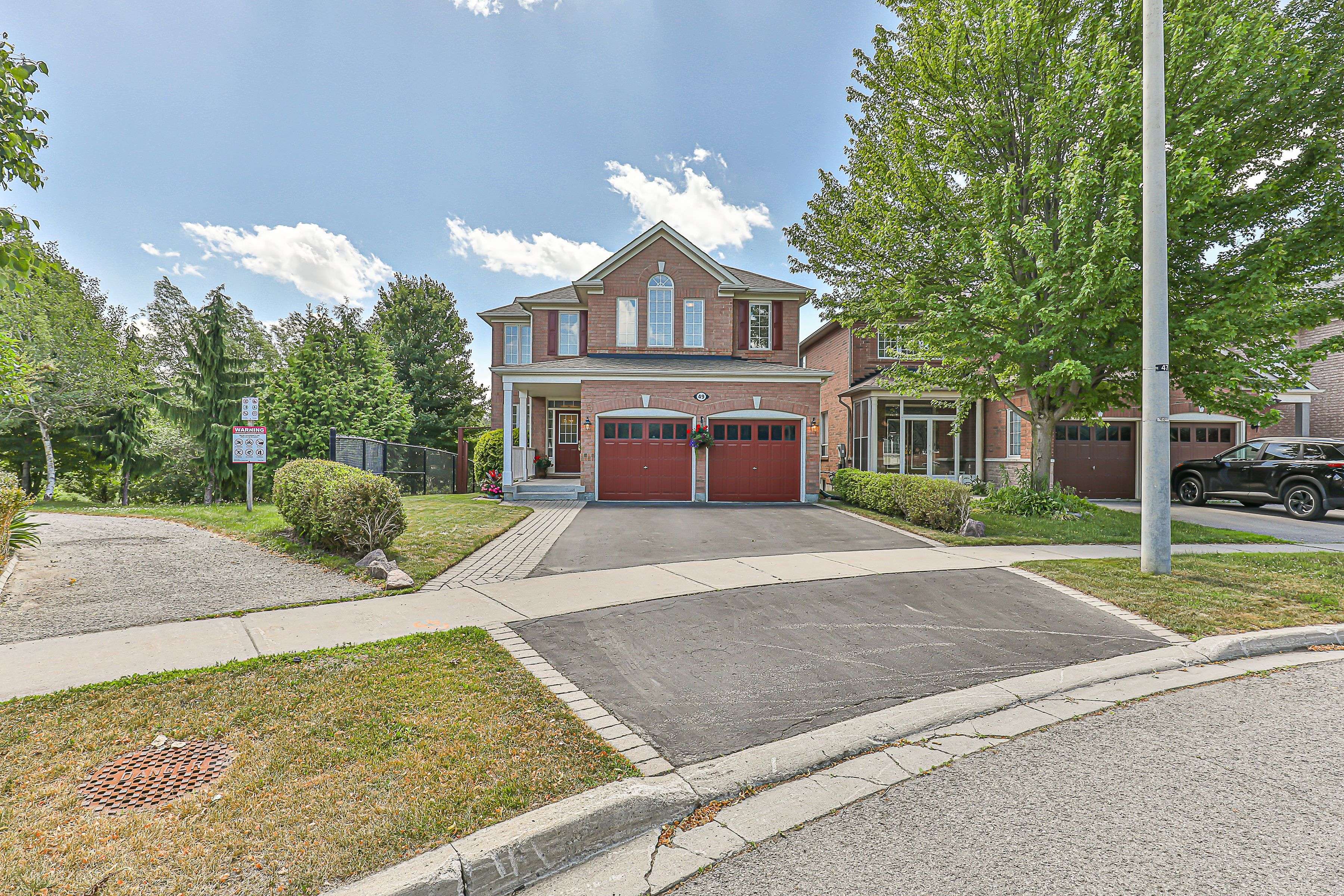 Richmond Hill, ON L4E 4N5,49 Pagoda DR