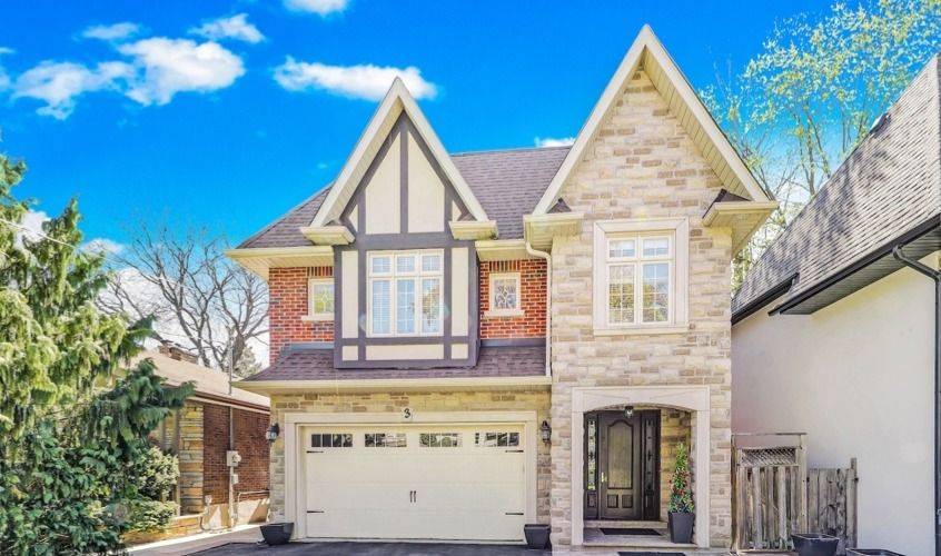 Toronto W08, ON M8X 1Z9,3 Westrose AVE