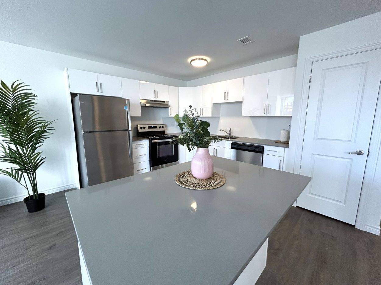 Oakville, ON L6H 7X6,1254 Marlborough CT #511