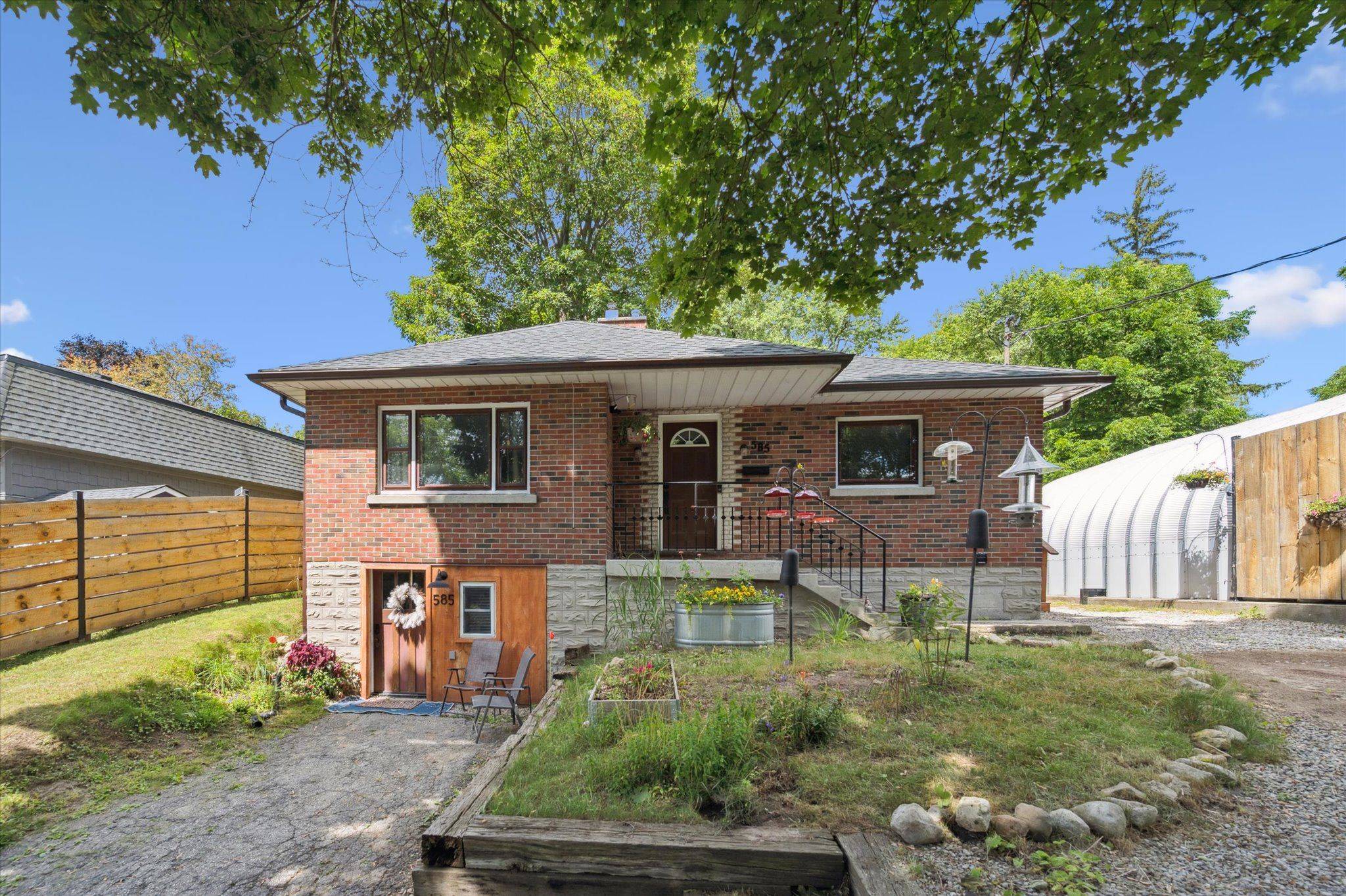 Centre Wellington, ON N1M 1S5,585 Blair ST