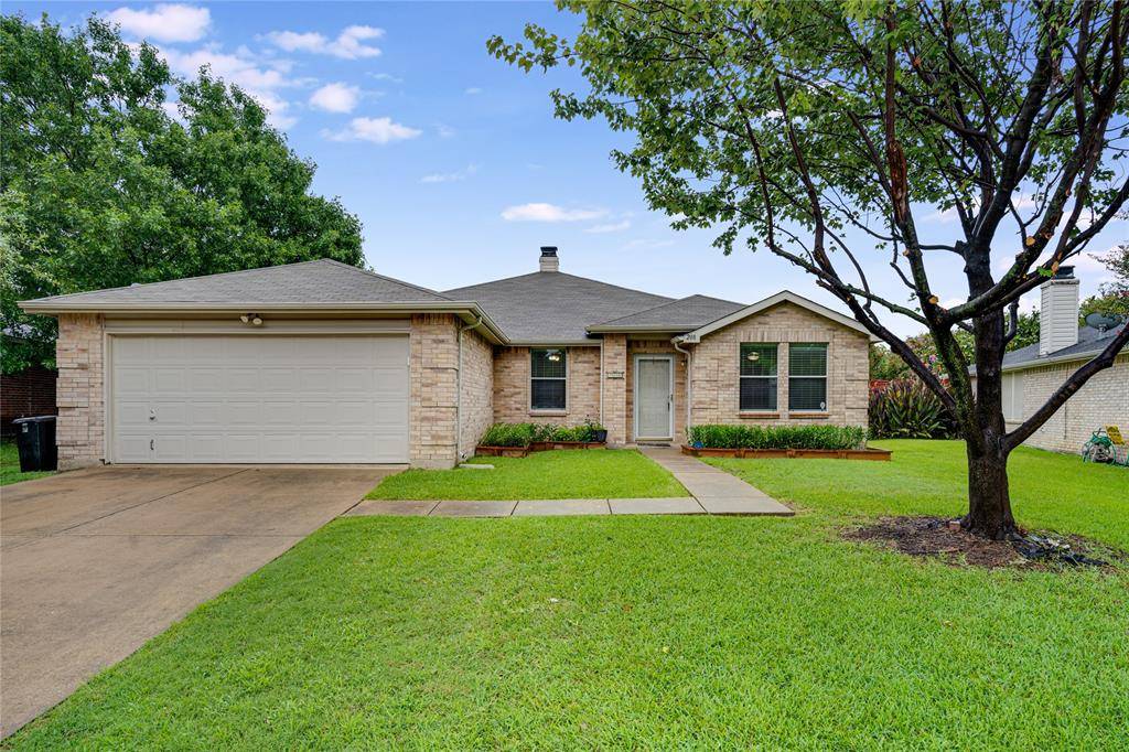 Burleson, TX 76028,208 Blazing Star Trail
