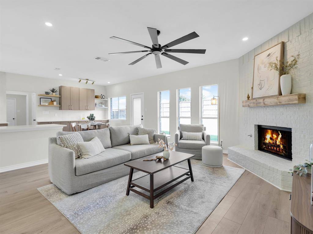 Murphy, TX 75094,331 Hillglen Drive