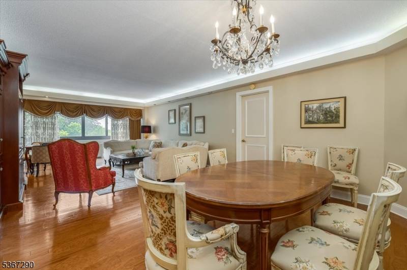 South Orange Village Twp., NJ 07079,609 W South Orange Ave 5H #5H