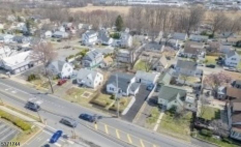 Woodbridge Twp., NJ 07001,978 Rahway Ave