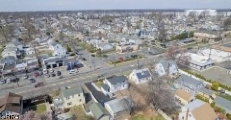 Woodbridge Twp., NJ 07001,978 Rahway Ave