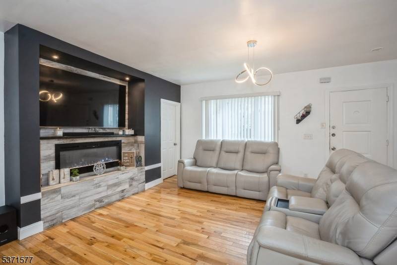 Irvington Twp., NJ 07111,64 Hardgrove Ter
